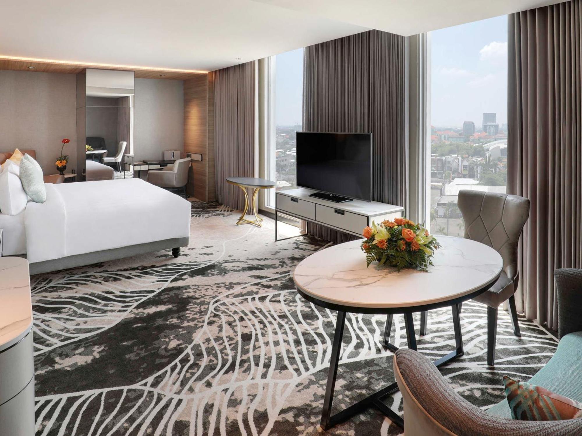 Movenpick Surabaya City Exterior photo